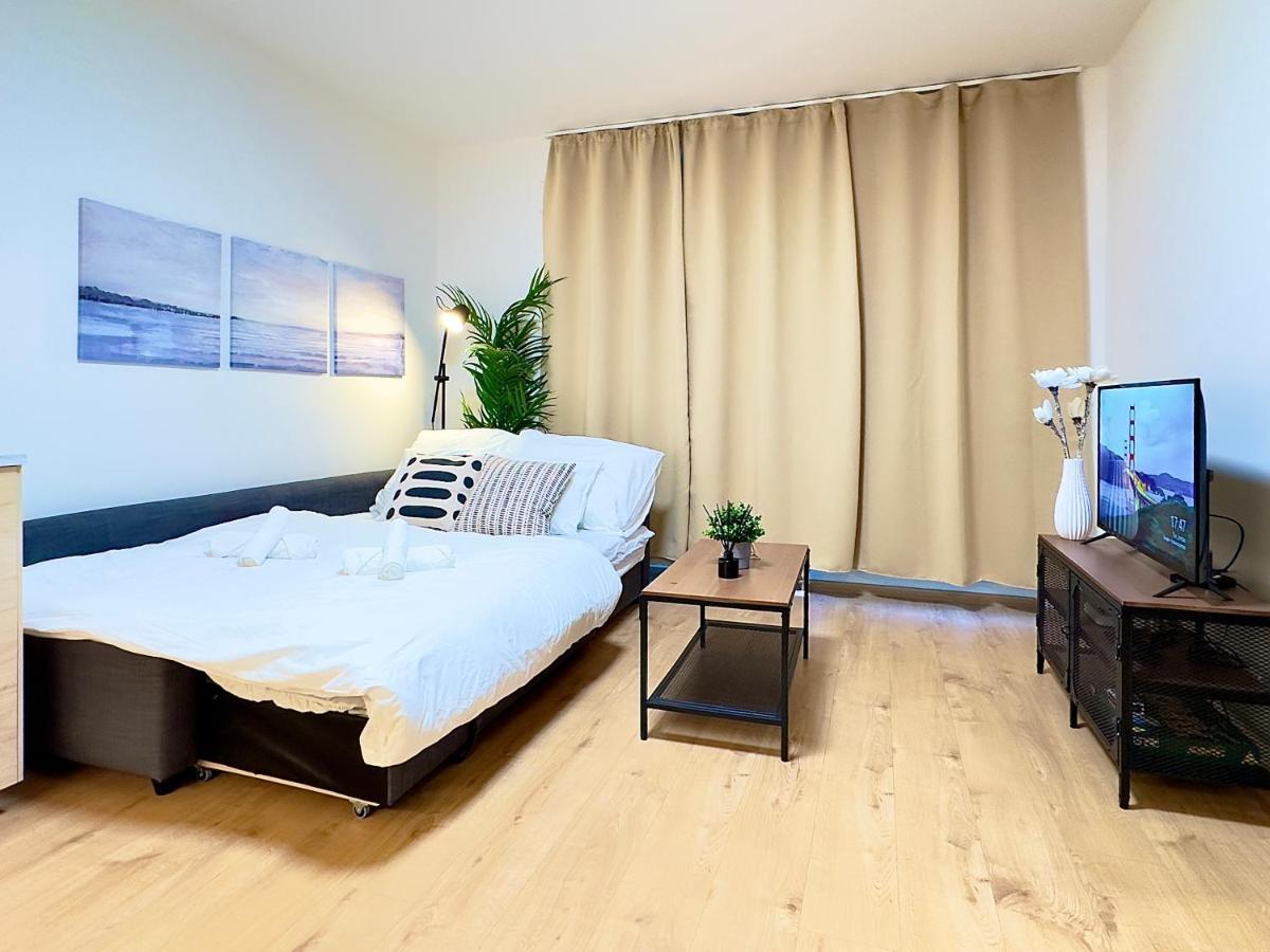 Yarn - Brand New - Free Parking - Balcony With View - Shopping Mall Apartmán Bratislava